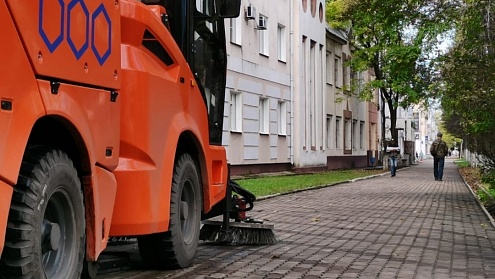 Новую технику производства АО "Кургандормаш" испытывают на уборке улиц биробиджанские коммунальщики! 